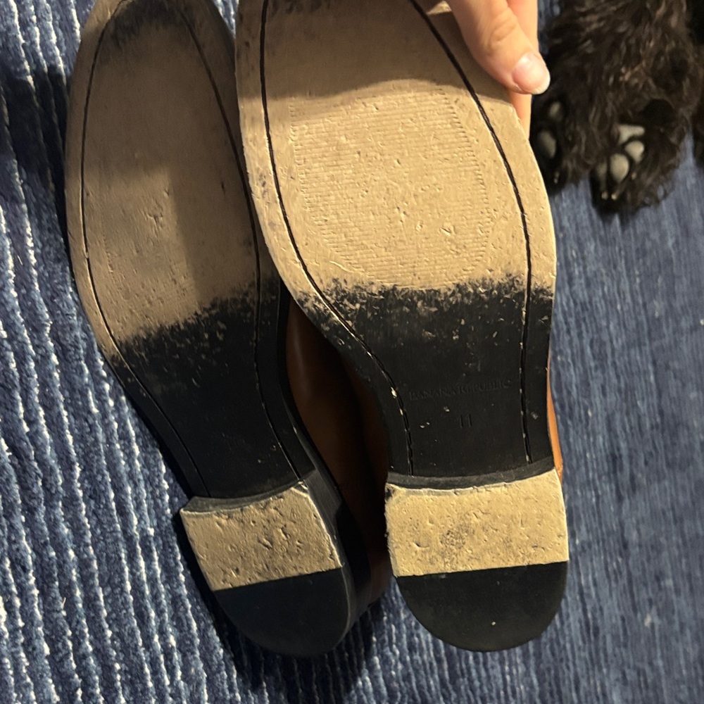 Banana Republic Ty Chelsea Boot - Picture 6 of 7